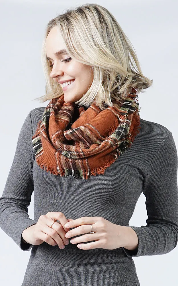 ESC10404 Plaid Infinity Scarf w/Fringes