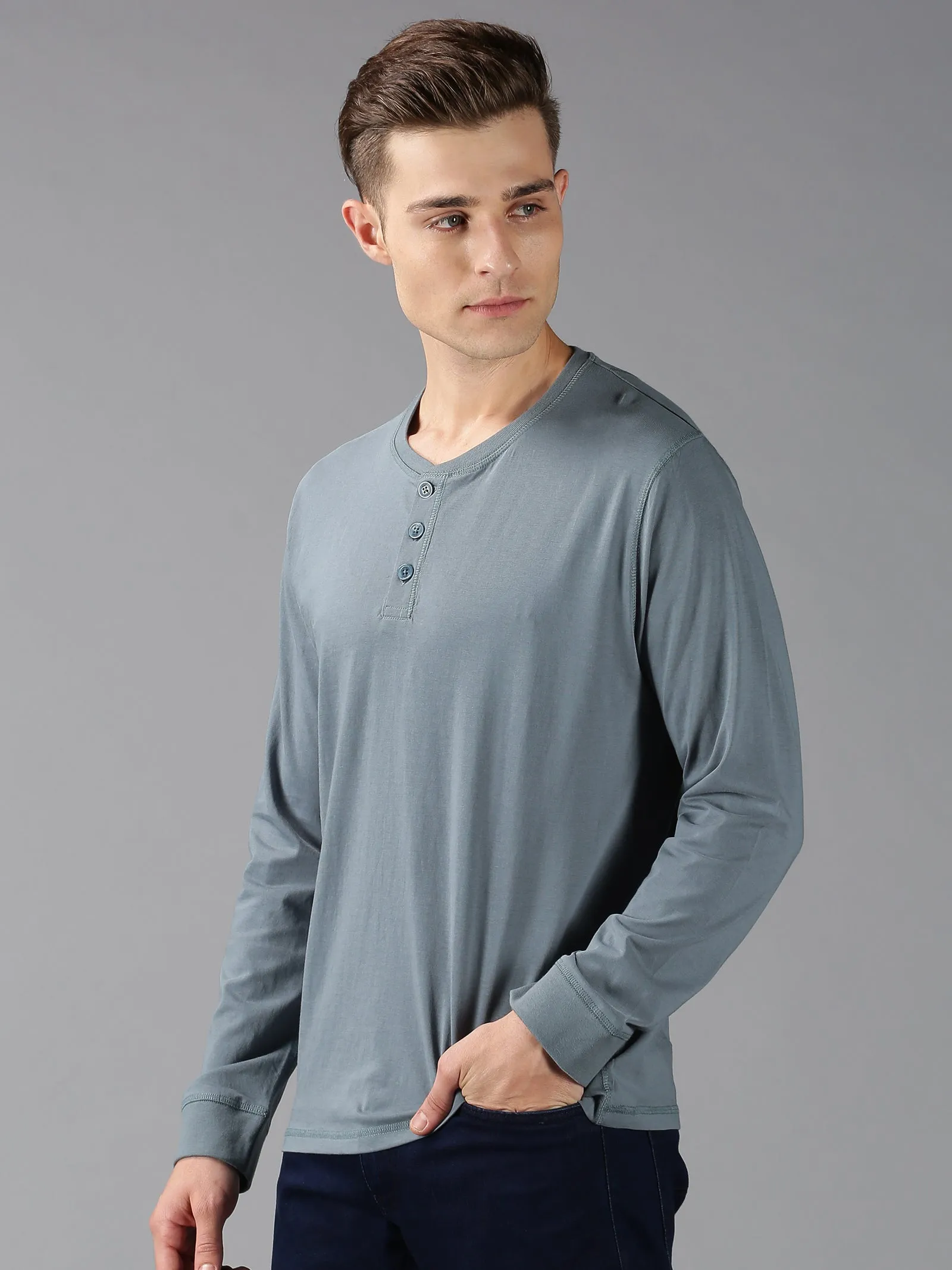 MEN'S GREY SOLID SLIM FIT T.SHIRT