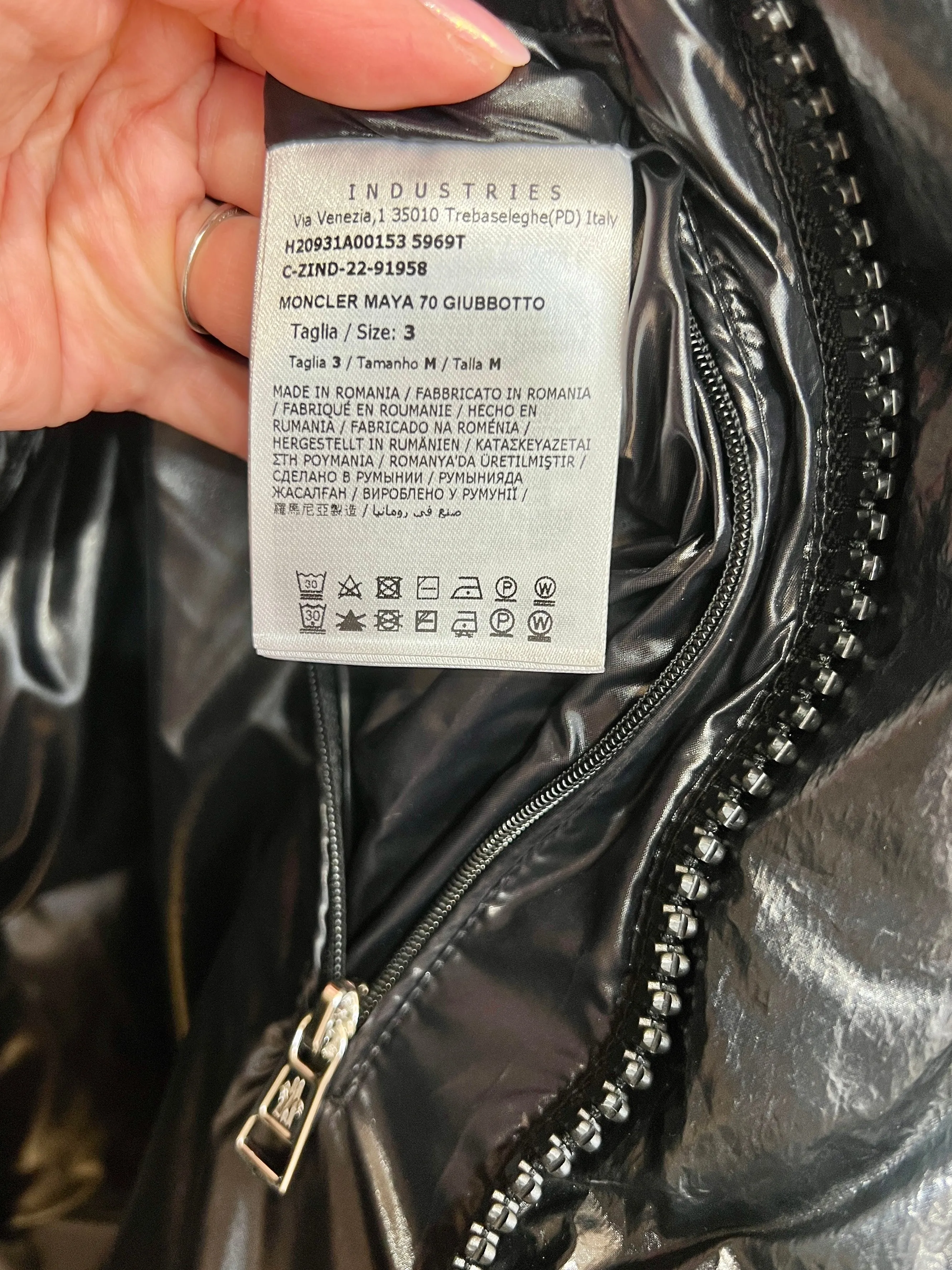 Moncler Maya 70 Down Jacket, Size 3/L, Black