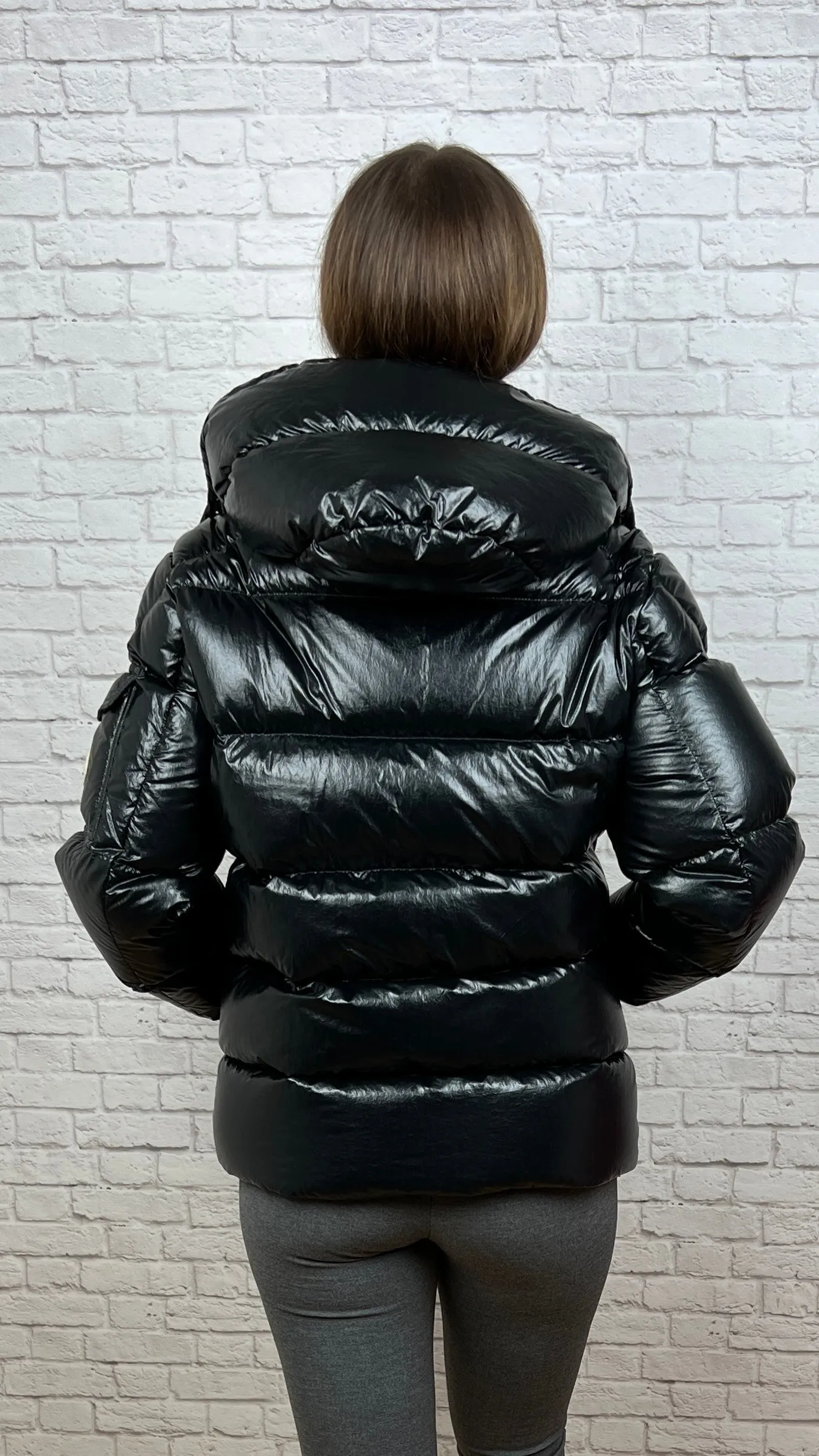 Moncler Maya 70 Down Jacket, Size 3/L, Black