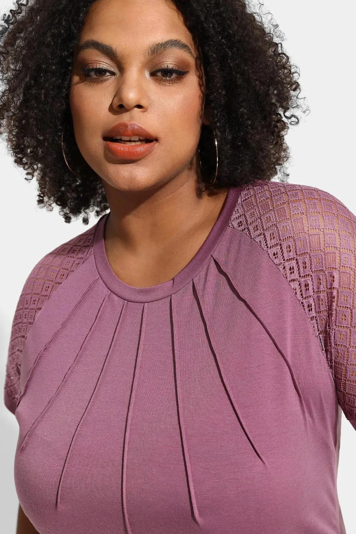 Ritera Raglan Hollow-out Sleeves Pleated Tunic T-Shirt