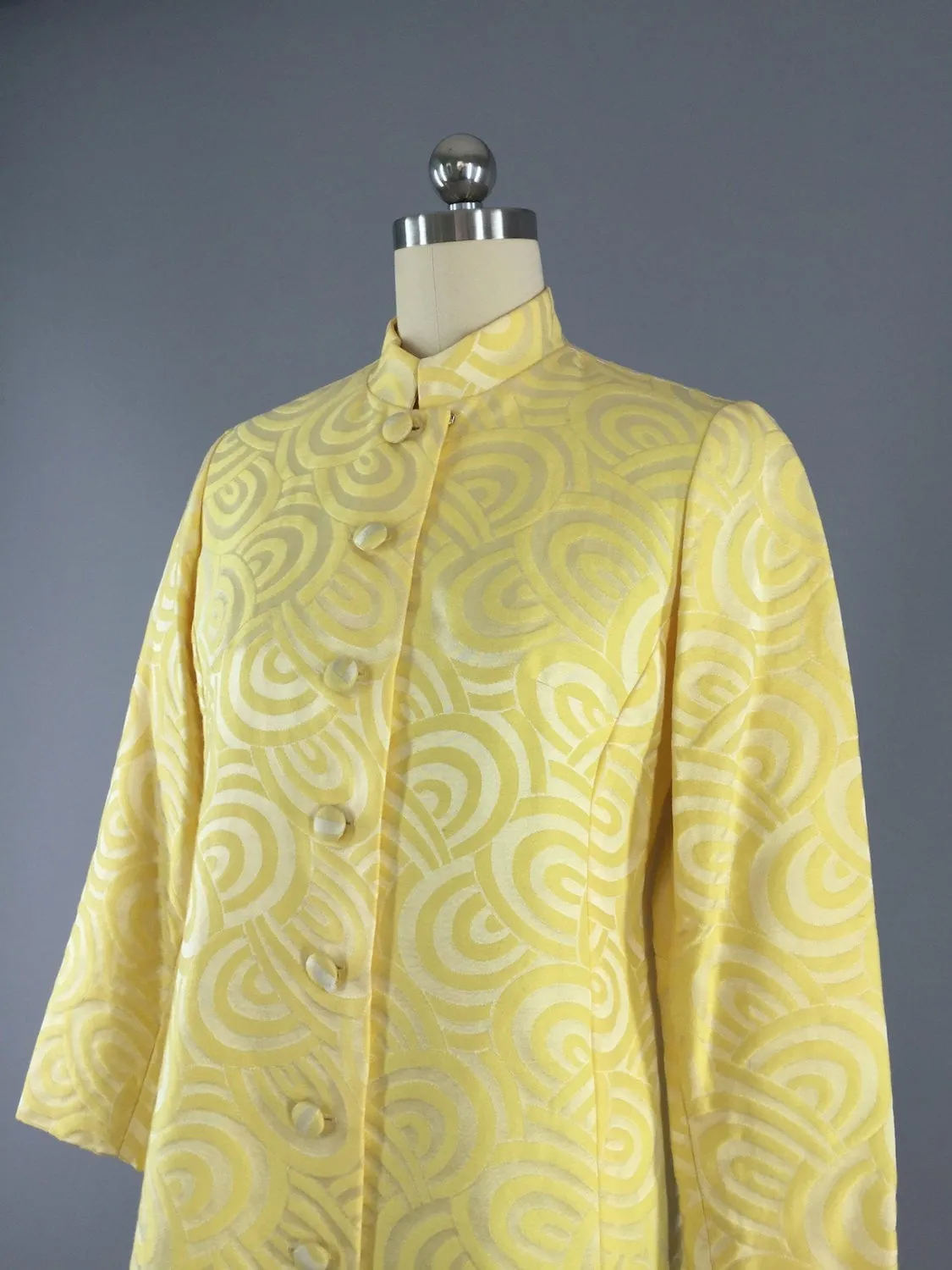 Vintage Vicky Vaughn Coat / Mod 1960s