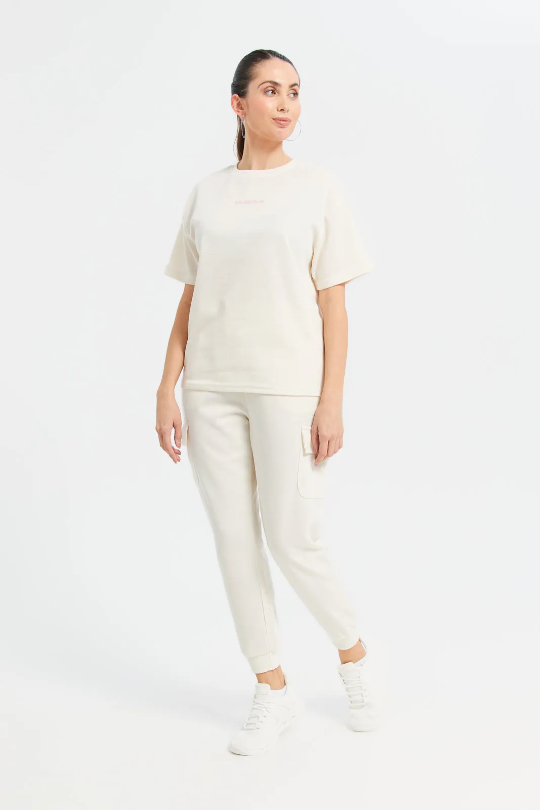 Women Beige Plain Jogger With Utility Pockets